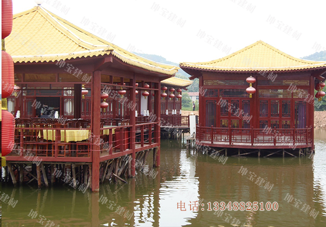 樹(shù)脂瓦裝飾的亭臺(tái)水榭